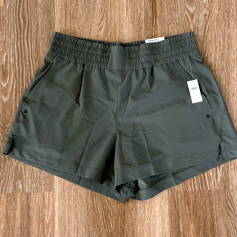 Old Navy 4” High Rise shorts